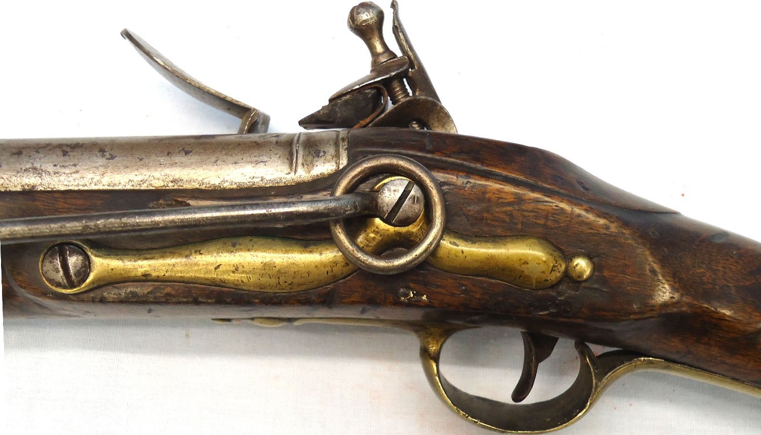 {CATEGORY} - British, Flintlock, 1761 Dated, .65” Calibre Brown Bess Cavalry Carbine with 20“ Barrel Marked to the 2nd Dragoon Guards. - A 1107 British, Flintlock, 1761 Dated, .65” Calibre Brown Bess Cavalry Carbine with 20“ Barrel Marked to the 2nd Dragoon Guards. - A 1107 Muzzleloader .65 Cal Muzzleloader Rifle