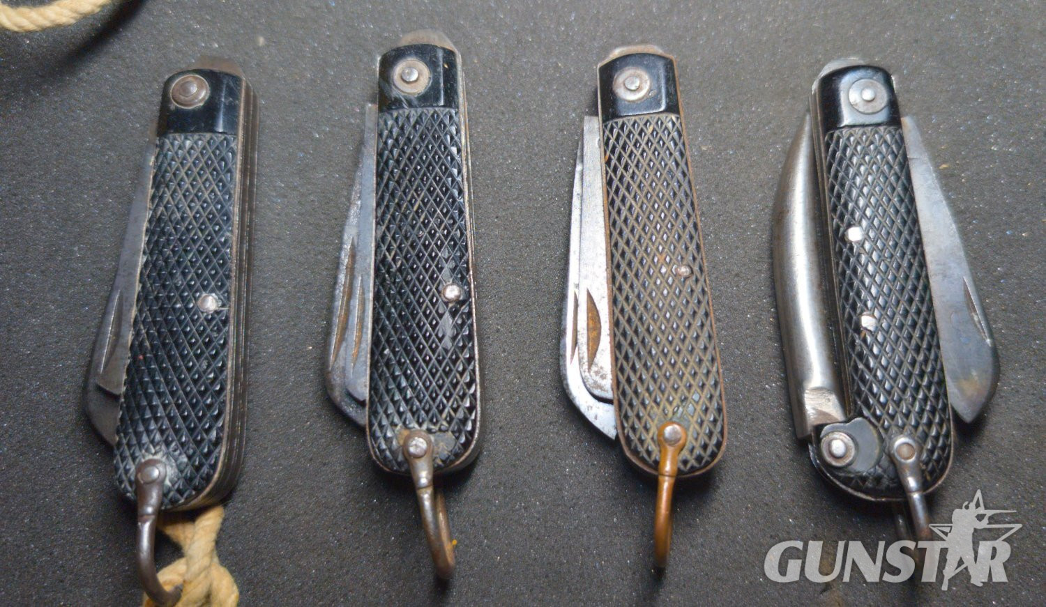 4 x WWII British military clasp knives Knive in 
