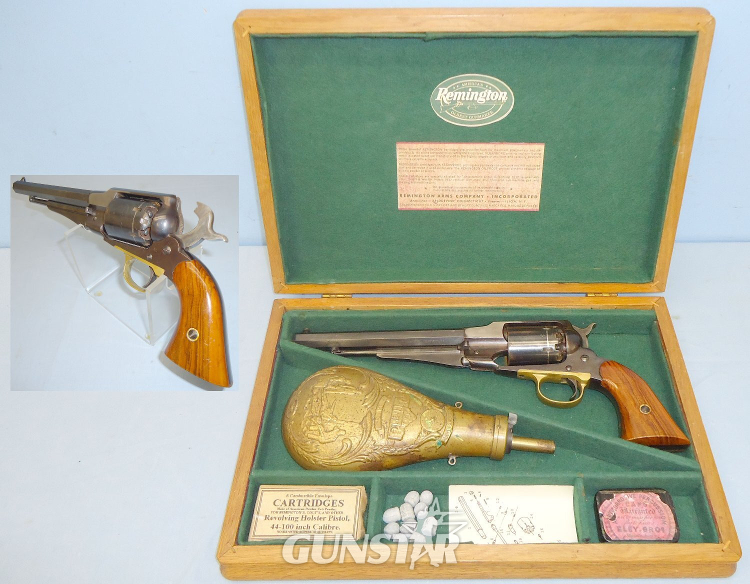 Uberti Boxed Uberti New Army Model .44 Calibre Muzzle Loading Revolver with Accessories **UK 2007 DEACTIVATION CERTIFICATED**D 1517. .44 Muzzleloader in 