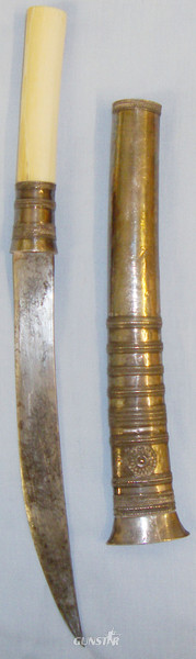 South East Asian ‘Dha’ with Polished Bone Handle and Scabbard. ED 2703. Knive in 