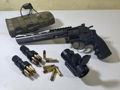 Dan Wesson 8 inch bundle  .177