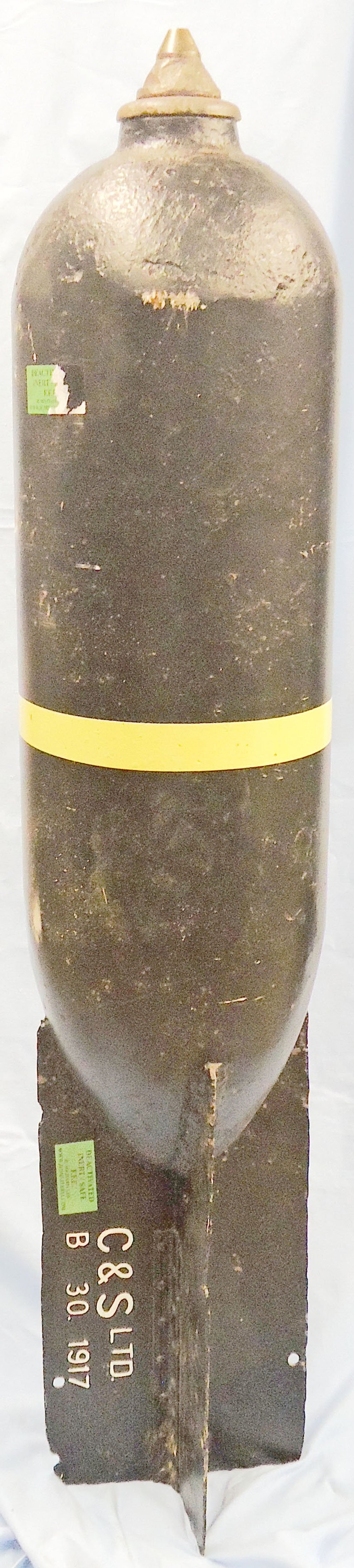 INERT DEACTIVATED. Original, British, High Explosive (HE) 9.45 Inch Heavy Trench Mortor (Flying Pig) & Number 34 Direct Action Fuze. - O 2240 INERT DEACTIVATED. Original, British, High Explosive (HE) 9.45 Inch Heavy Trench Mortor (Flying Pig) & Number 34 Direct Action Fuze. - O 2240  Other Ammunition - {CATEGORY} in 