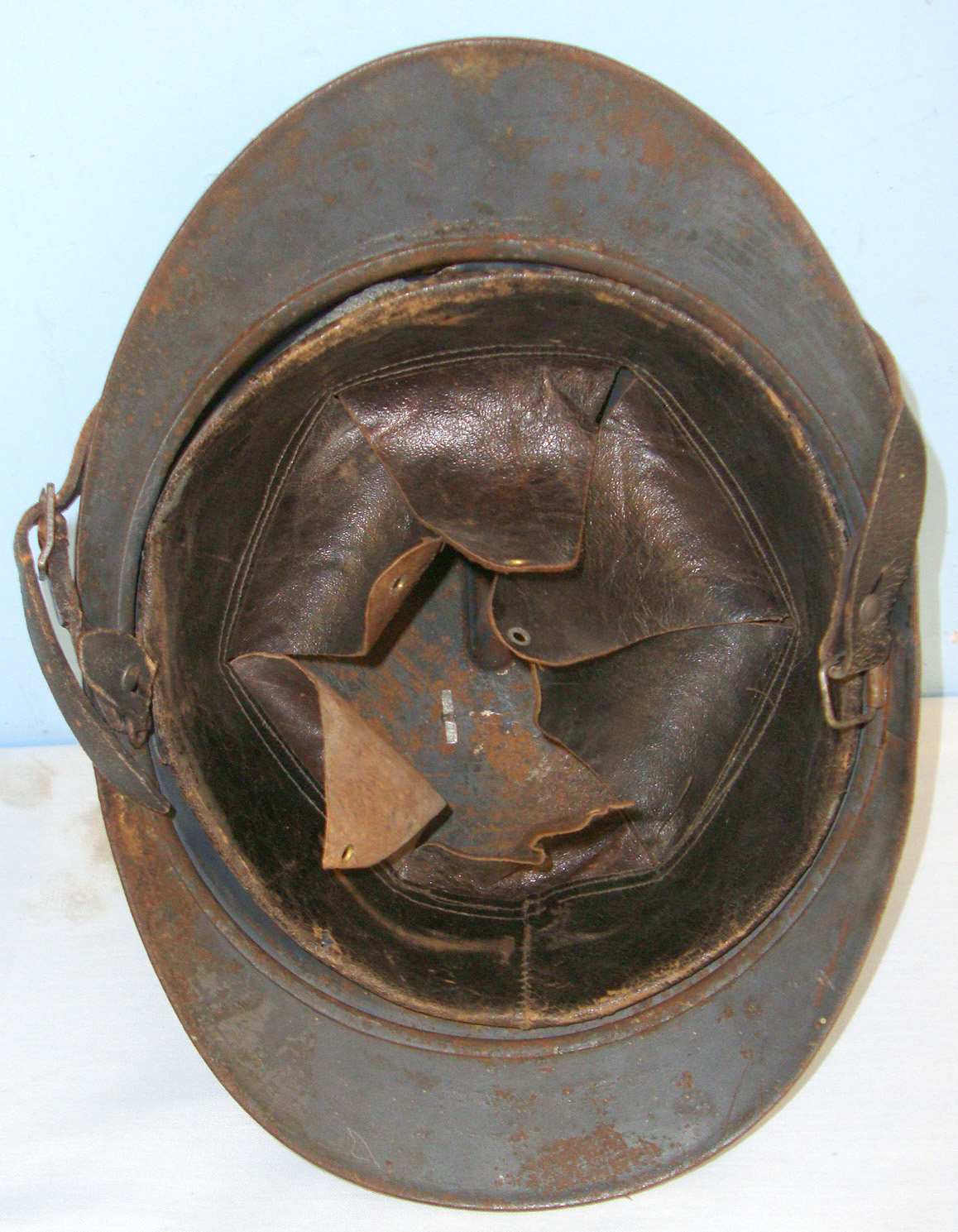 WW1 & WW2 French Artillery M15 Adrian Combat Helmet With \'RF\' (République Française) Infantry Helmet Badge & Liner. HE 840  Clothing