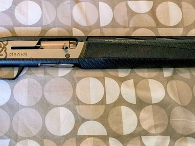 Browning Maxus Semi-Auto 12 Bore/gauge
