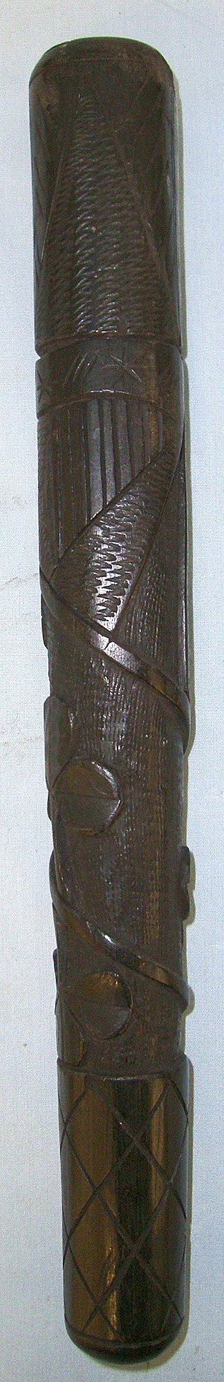  Antique & Militaria