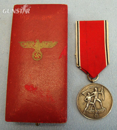 Nazi Austrain Anschus Medal and Ribbon.  Nazi Austrain Anschus Medal and Ribbon.  Other Accessory