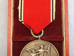 Nazi Austrain Anschus Medal and Ribbon.  Nazi Austrain Anschus Medal and Ribbon.  Other Accessory