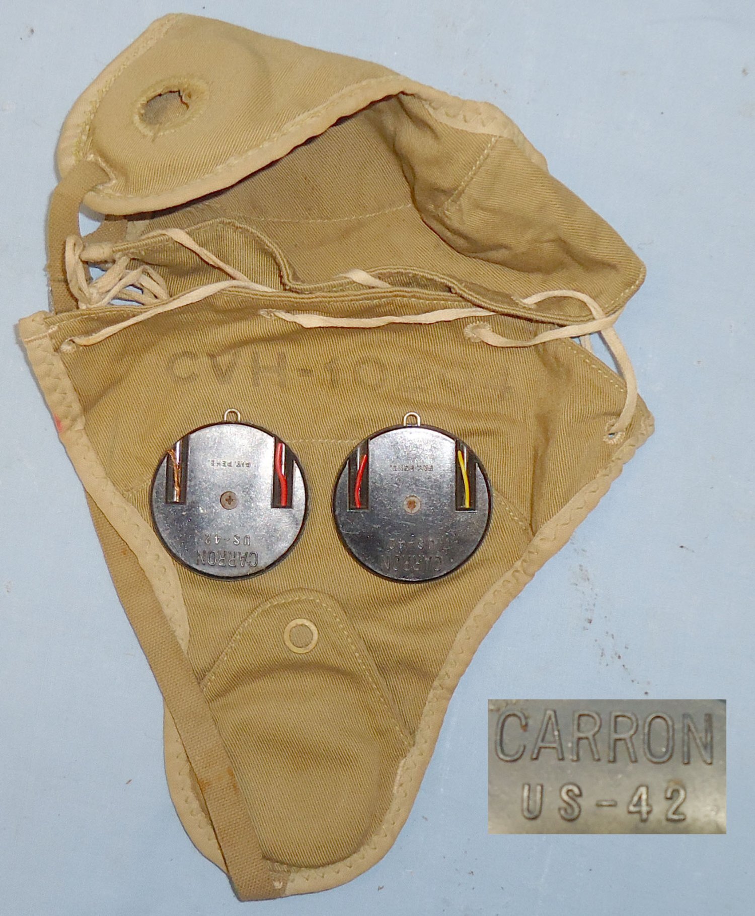  U.S. WWII Navy Lace up Canvas Skull Cap Ear Receivers for the Portable Miniature RBZ Receiver. HE 851. U.S. WWII Navy Lace up Canvas Skull Cap Ear Receivers for the Portable Miniature RBZ Receiver. HE 851.  Antique & Militaria