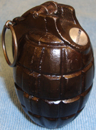 **INERT** DEACTIVATED**  September 1915, British Mills No 5 MK 1, Hand Grenade B **INERT** DEACTIVATED**  September 1915, British Mills No 5 MK 1, Hand Grenade B Antique & Militaria