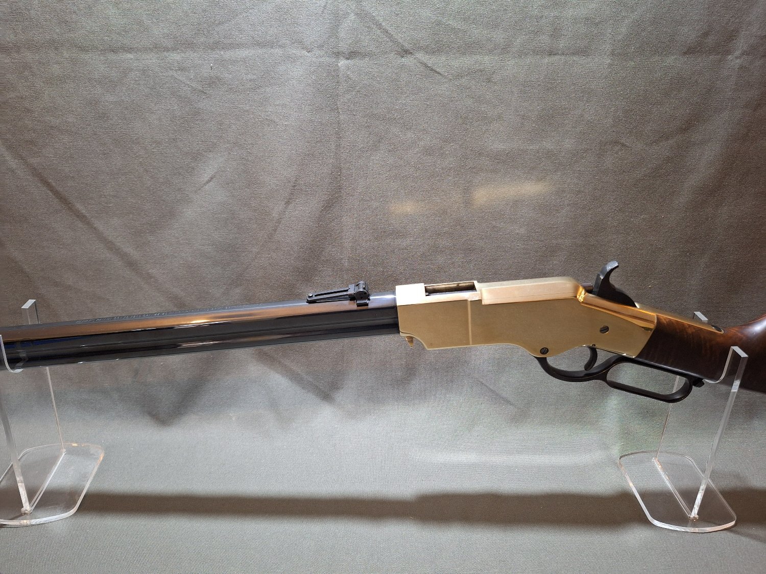 Henry Repeating Arms H011 Lever Action .44-40 Winchester Rifle
