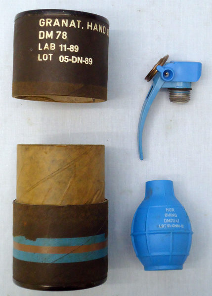 INERT DEACTIVATED. Mint Norwegian DM78 Practice Hand Grenade In Original Transit Tube. - O 1673 INERT DEACTIVATED. Mint Norwegian DM78 Practice Hand Grenade In Original Transit Tube. - O 1673  Other Ammunition