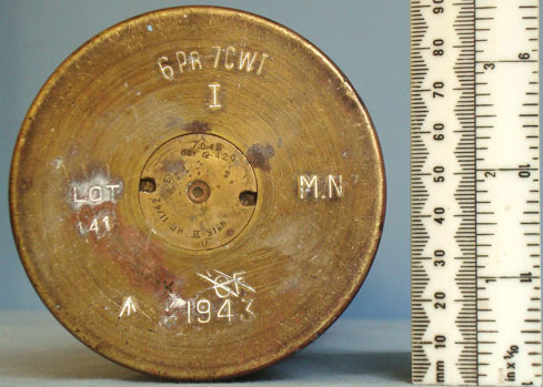  6pr7cwt (57x441R) APC(Armour Piercing Capped) Trace Round WW2 INERT British Factory Crimped 6pr7cwt (57x441R) APC(Armour Piercing Capped)  Antique & Militaria