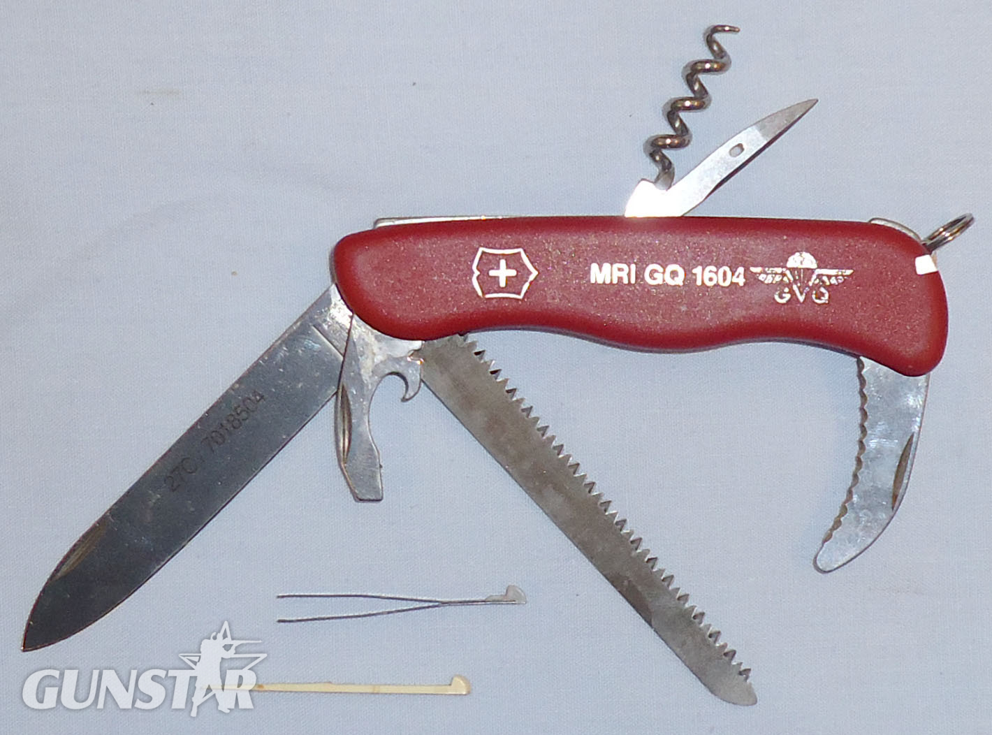 RARE**British GQ Parachute Co Ltd. RAF Air Crew Issue Swiss Victorinox Hunter Pattern Folding Multi Blade / Tool Clasp Knife (Swiss Army Type) With Stainless Steel Locking Blade. Sn 18094 Knive in 