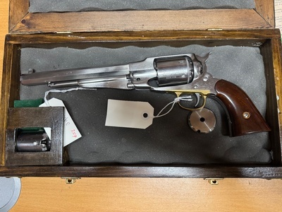 Uberti .44 Black powder stainless revolver, cased.  Nitro available. Uberti .44 Revolver