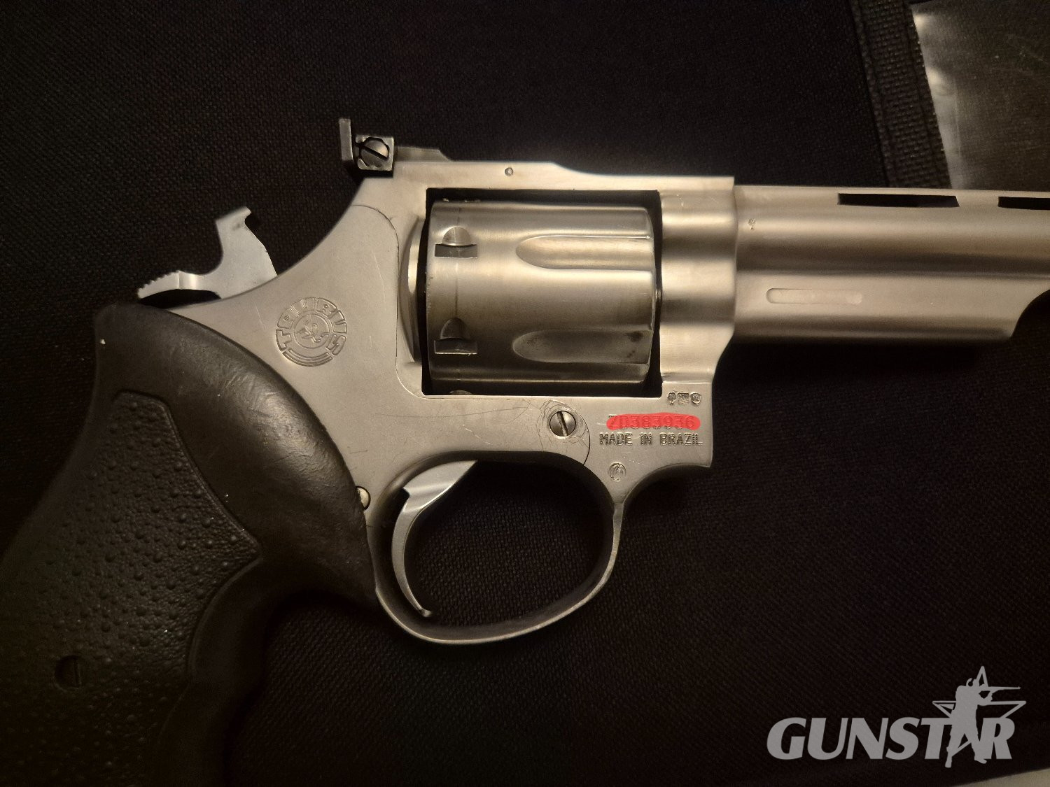  Taurus 66 .357 Long Barrel