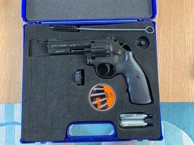 Umarex Smith & Wesson 586 4 inch 4.5mm
