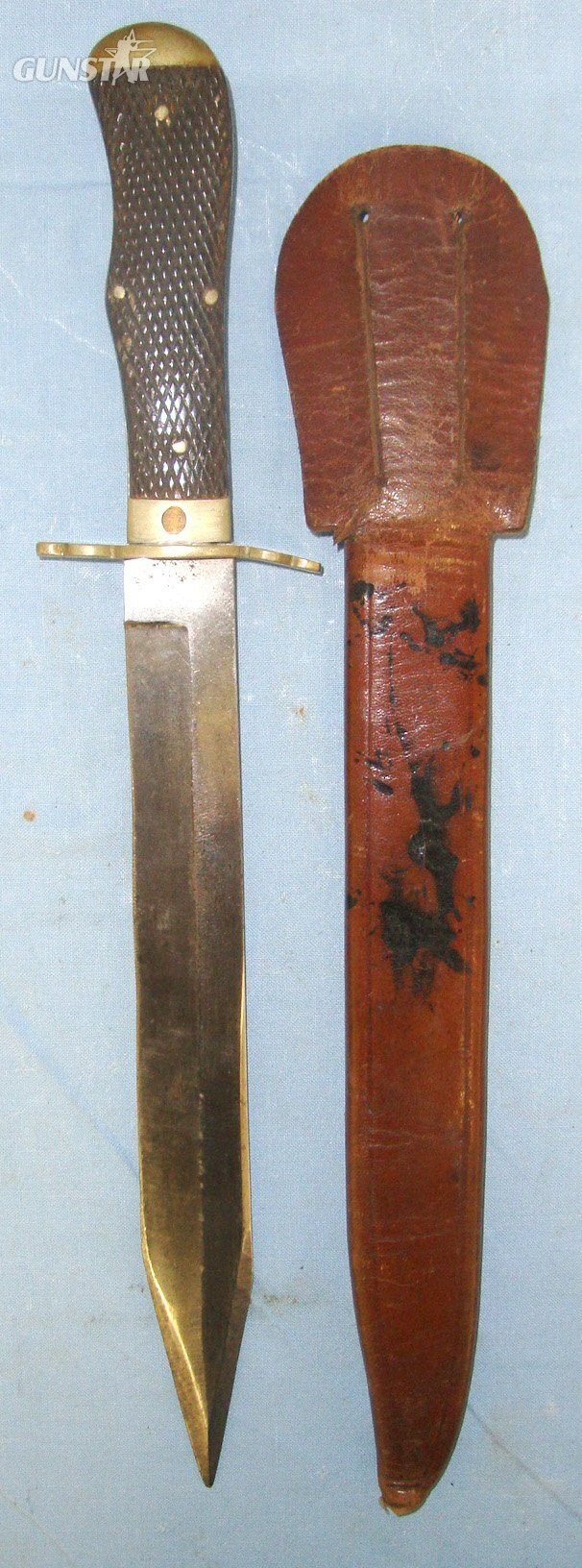  Boer War Era British Officer’s Private Purchase Clements Sheffield Made Bowie Fighting Knife With Field Re-Shaped Spear Point Blade & Leather Scabbard. Sn 22370 Knive