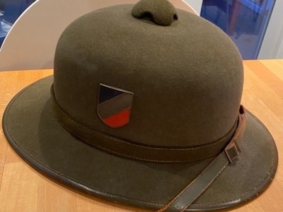 Antique & Militaria