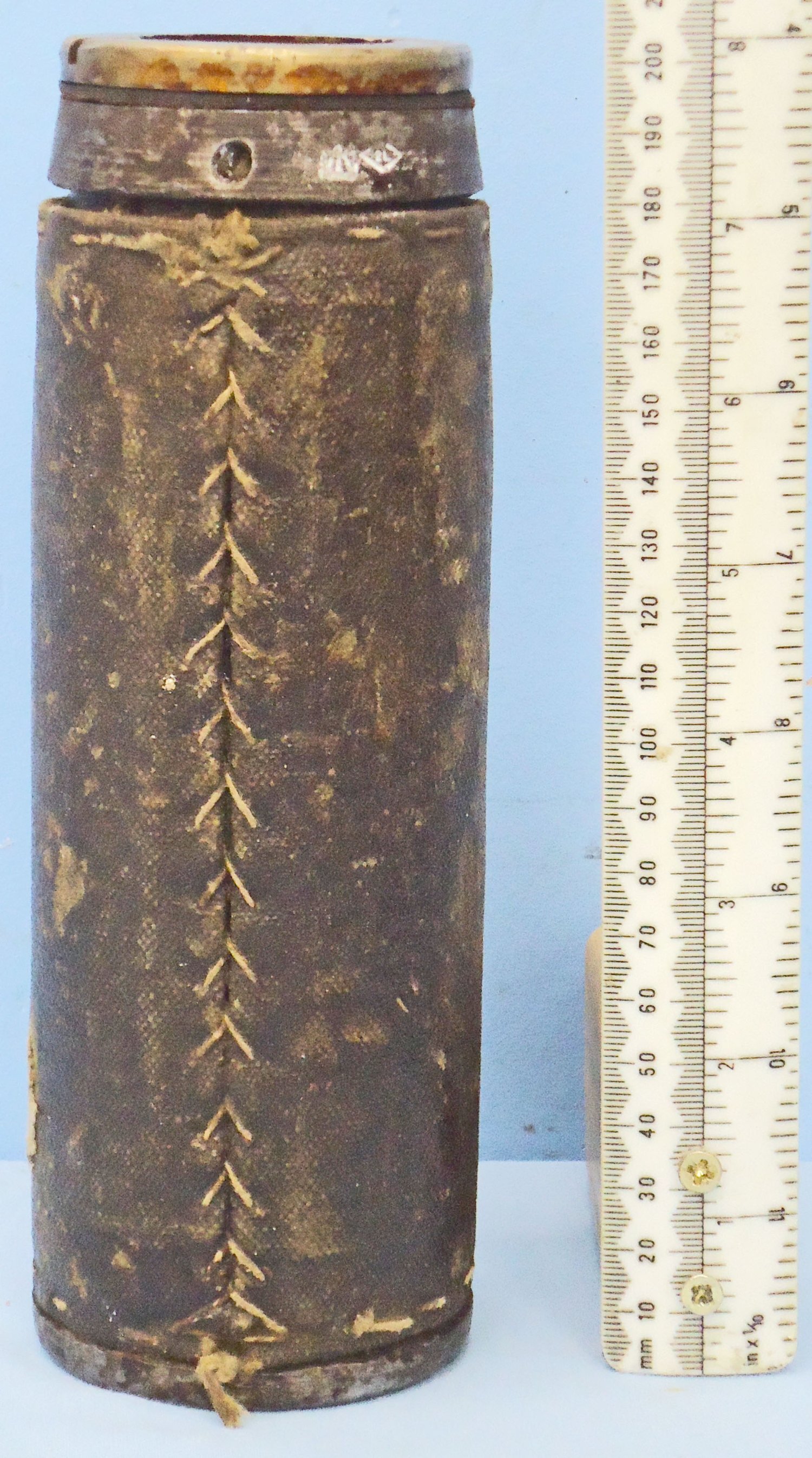 DEACTIVATED INERT. MINT. British, Naval, 1943 Dated, 12 Pounder 18 Cwt (76.2 x 390R) DRILL Projectile. - O 2169 DEACTIVATED INERT. MINT. British, Naval, 1943 Dated, 12 Pounder 18 Cwt (76.2 x 390R) DRILL Projectile. - O 2169  Other Ammunition - {CATEGORY} in 