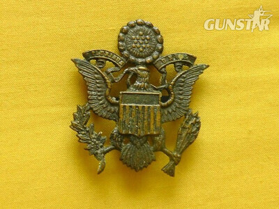 Unknown Very rare World War One American Infantry Officer\\\'s  Bronze Cap Badge. Antique & Militaria