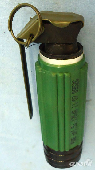 Czech P1A6 flash-bang hand stun grenade Inert Mint Unfired Czech P1A6 flash-bang hand stun grenade Antique & Militaria