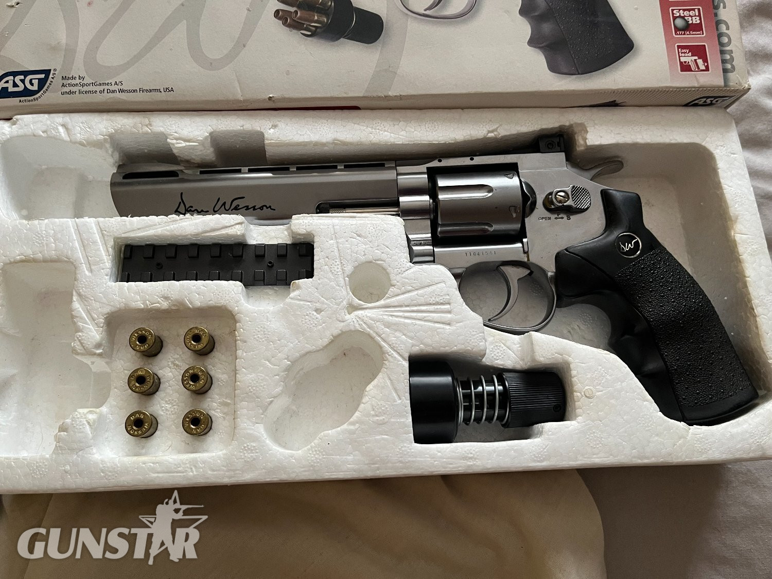ASG (ActionSportGames) dan wesson 6" revolver 4.5mm