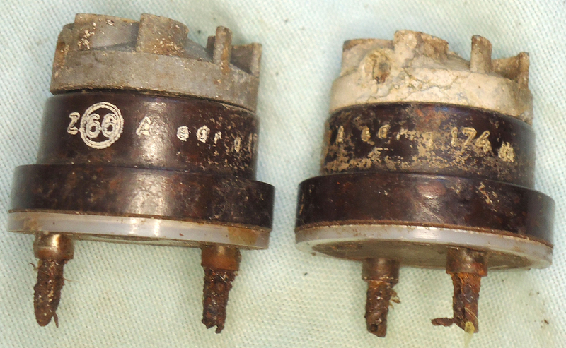 {CATEGORY} - INERT DEACTIVATED. Rare German WW2 Pair Of eAZ 66 A Superfast Nose Fuses In Transit Container With Packing Piece For The SD-4 HL Splitterbomb. - O 1782 INERT DEACTIVATED. Rare German WW2 Pair Of eAZ 66 A Superfast Nose Fuses In Transit Container With Packing Piece For The SD-4 HL Splitterbomb. - O 1782  Other Ammunition