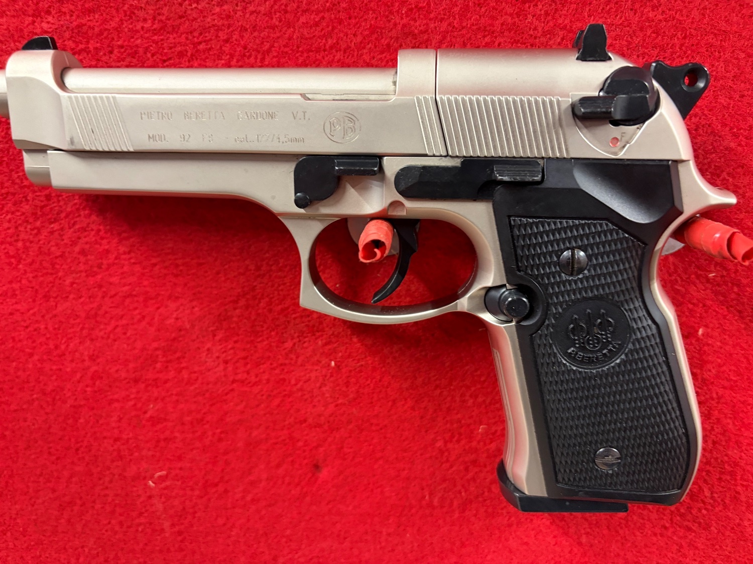Beretta 92FS Nickel .177