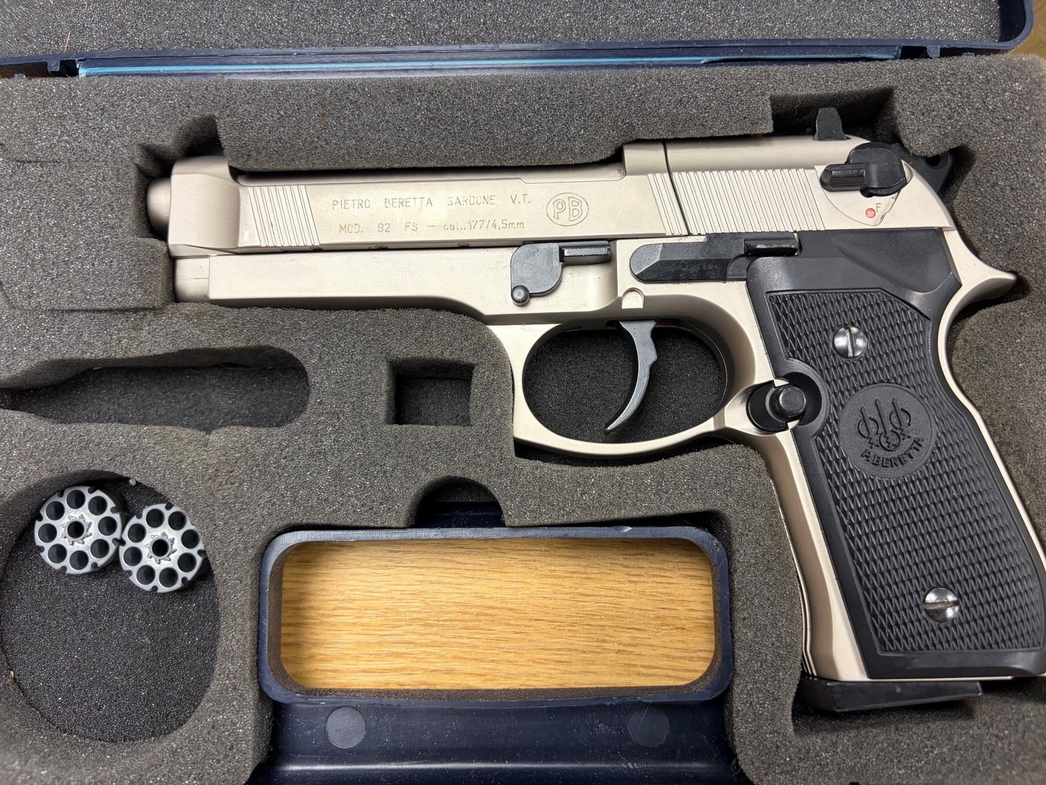  Beretta 92FS Nickel .177