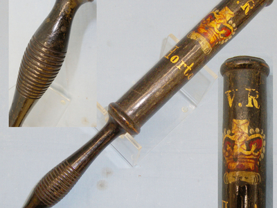 Victorian Hand Painted ‘Horton’ (North Yorkshire) Police Baluster/Tipstaff/Truncheon. 20607. Victorian Hand Painted ‘Horton’ (North Yorkshire) Police Baluster/Tipstaff/Truncheon. 20607. Antique & Militaria