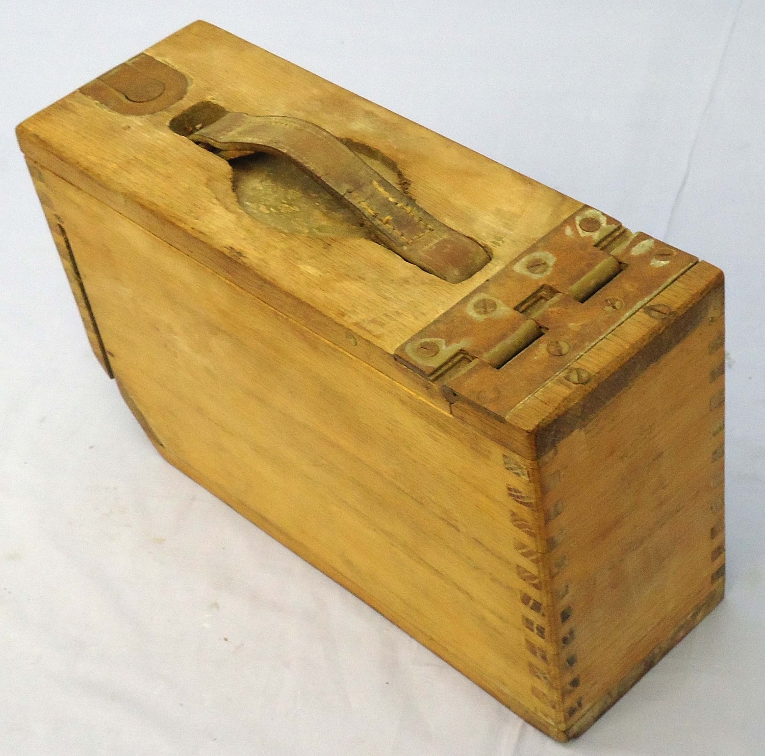 This is a rare American WW1 era wooden ammunition box for the American .30 Cal. M1917 Browning machine gun introduced in World War 1. This finger jointed wooden box has a heavy duty steel hinge which is retained by seven steel screws and a steel pin. The  wooden ammunition box for the American .30 Cal. M1917 Browning machine gun introduced in World War 1. This finger jointed wooden box has a heavy duty steel hinge which is retained by seven steel screws and a steel pin. The steel flush mounted spring loade Other Accessory - {CATEGORY}