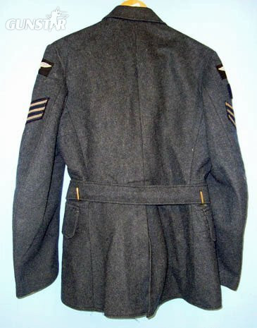  WW2 1945 RAF Sergeant\'s Tunic With Embroidered Air Gunner Badge, Rank Insignia RAF Eagle & Air Gunner & Radio Operator / Mechanic Patch Size 8. U 378. WW2 1945 RAF Sergeant's Tunic With Embroidered Air Gunner Badge, Rank Insignia RAF Eagle & Air Gunner & Radio Operator / Mechanic Patch Size 8. U 378. Clothing