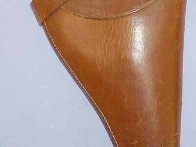 WWI British Officer’s Sam Browne Leather Holster for Webley .455 Service Revolvers by L.B. Crout Ltd London. L 274. WWI British Officer’s Sam Browne Leather Holster for Webley .455 Service Revolvers by L.B. Crout Ltd London. L 274.  Antique & Militaria
