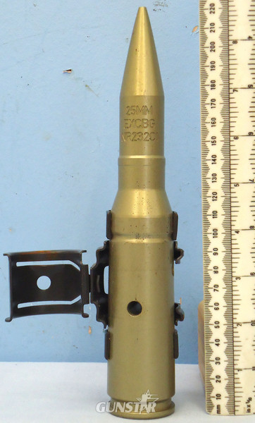 INERT DEACTIATED. Mint Dutch Made EMZ Headstamp 25mm (25x137) Dummy Drill M242 Bushmaster Round And Link For The U.S. Army M2/M3 series Bradley Fighting Vehicles. - O 1613 INERT DEACTIATED. Mint Dutch Made EMZ Headstamp 25mm (25x137) Dummy Drill M242 Bushmaster Round And Link For The U.S. Army M2/M3 series Bradley Fighting Vehicles. - O 1613  Other Ammunition in 