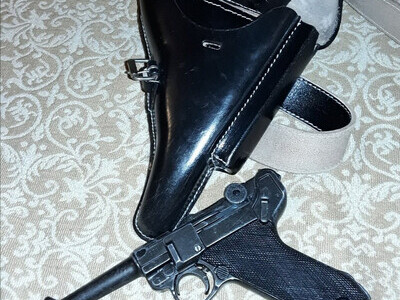 Denix GERMAN LUGER PLUS HARD SHELL CASE WITH BELT - Non-firing