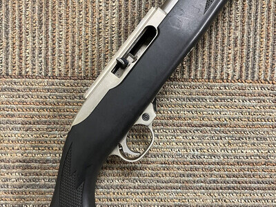 Ruger 10/22 Semi-Auto .22 Long Rifle (.22 LR) Rifle