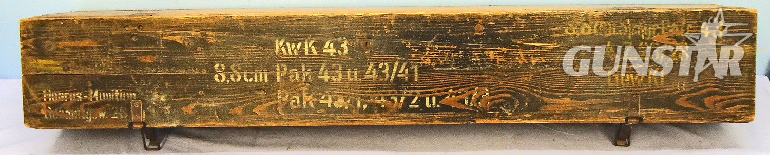 {CATEGORY} - Rare German WW2 8.8cm (88 x 822R) King Tiger H/E. High Explosive Round Wooden Transit Case For The Tiger ll Tank, PaK 43 and KwK43 Guns. Sn - O 2066 Rare German WW2 8.8cm (88 x 822R) King Tiger H/E. High Explosive Round Wooden Transit Case For The Tiger ll Tank, PaK 43 and KwK43 Guns. Sn - O 2066  Other Ammunition