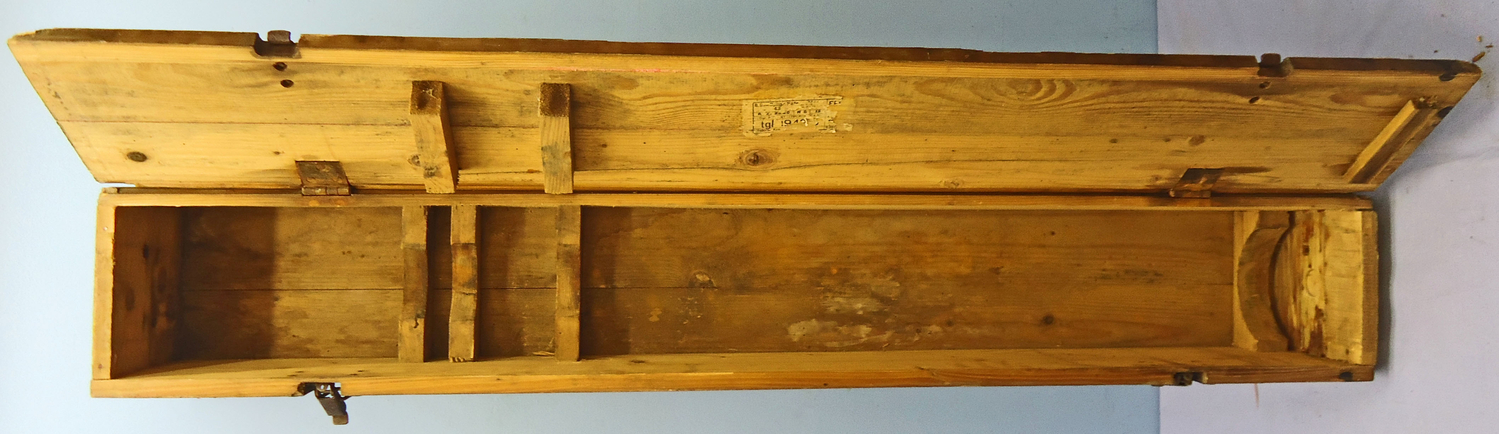 Rare German WW2 8.8cm (88 x 822R) King Tiger H/E. High Explosive Round Wooden Transit Case For The Tiger ll Tank, PaK 43 and KwK43 Guns. Sn - O 2066 Rare German WW2 8.8cm (88 x 822R) King Tiger H/E. High Explosive Round Wooden Transit Case For The Tiger ll Tank, PaK 43 and KwK43 Guns. Sn - O 2066  Other Ammunition 