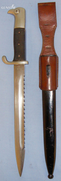 German Luftwaffe ‘M98’ Sawback Dress Bayonet with Steel Scabbard and Brown Leather Frog. BAYO 243. Bayonet in 