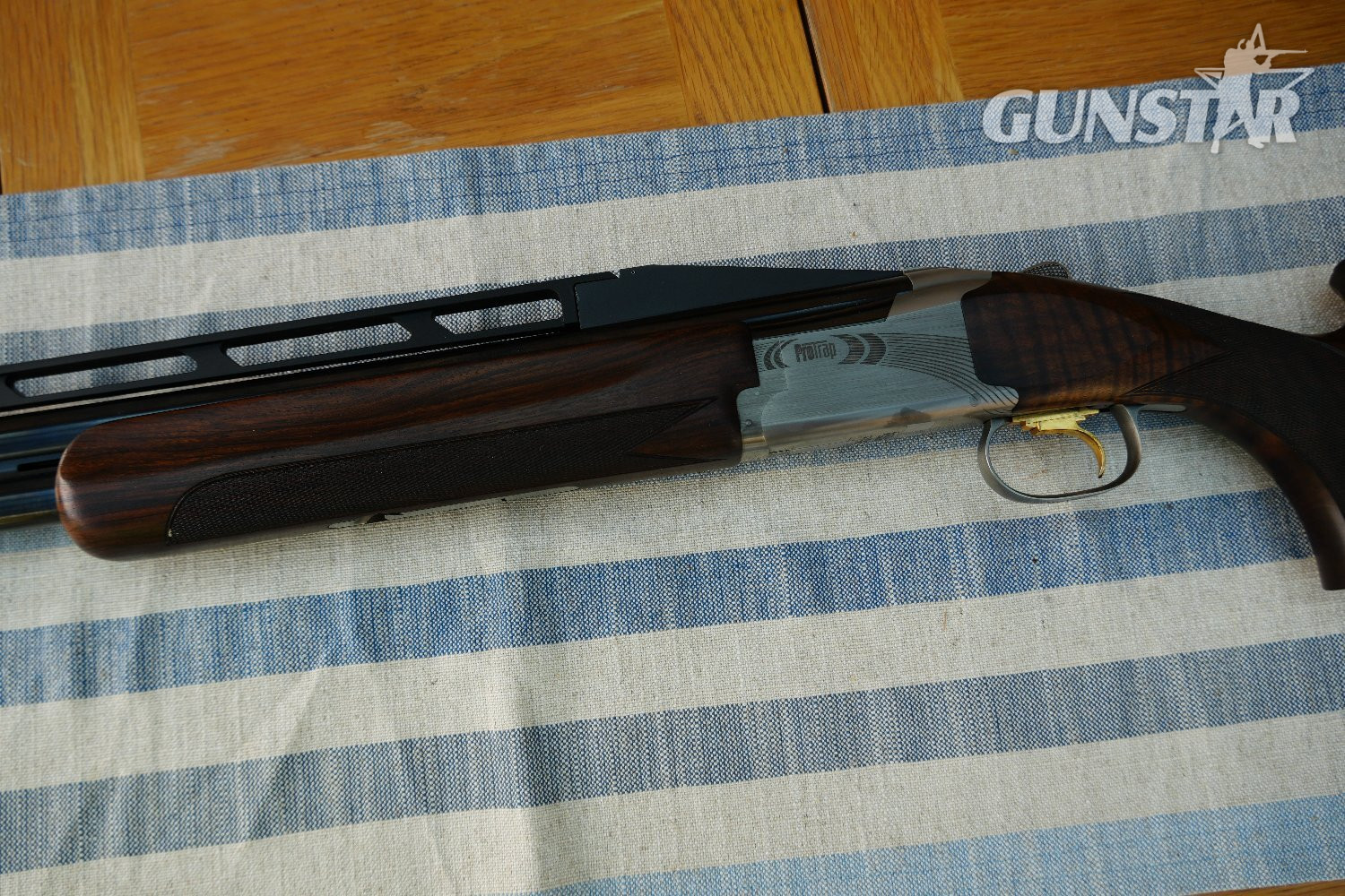 Browning B725 Pro Trap Over and Under 12 Bore/gauge in 