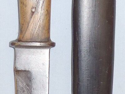German WWII Fighting/Trench Knife & Scabbard (Shortened) 8424:5. Dagger