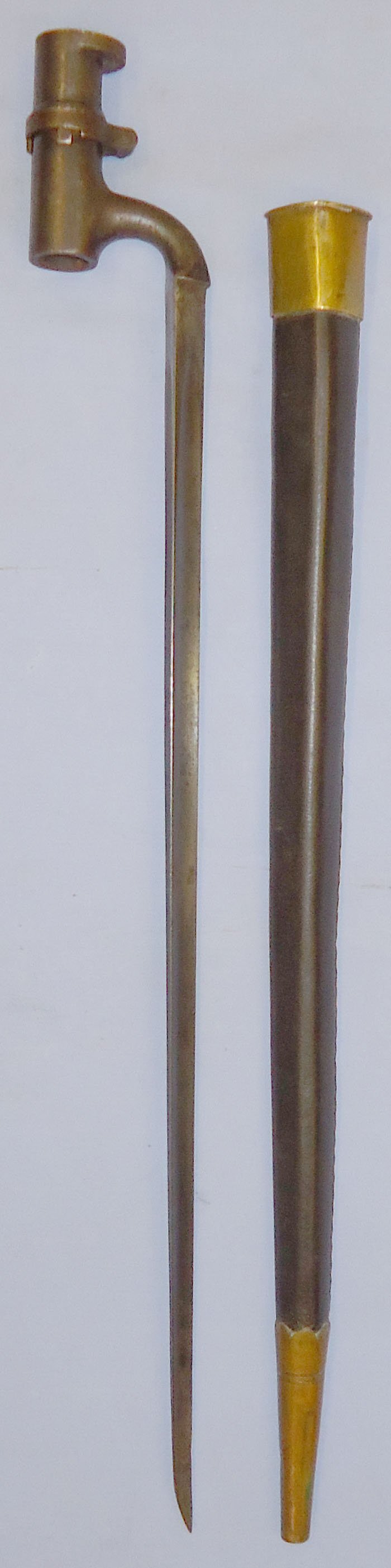 British, Pattern 1853/72 Martini Henry Socket Bayonet and Scabbard. - BAYO 429 Bayonet