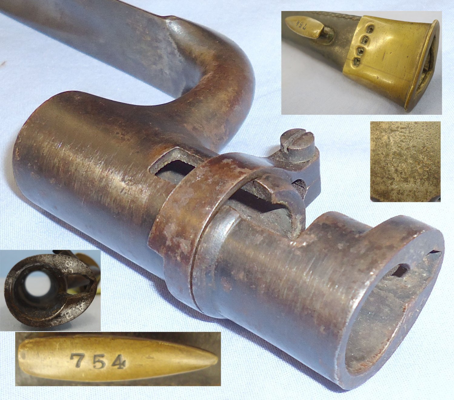  British, Pattern 1853/72 Martini Henry Socket Bayonet and Scabbard. - BAYO 429 Bayonet