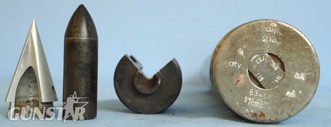 INERT DEACTIVATED. German WW2 Unfired 3.7cm FLAK 18 Round With An Unfired Quarte INERT DEACTIVATED. German WW2 Unfired 3.7cm FLAK 18 Round With An Unfired Quarte Antique & Militaria