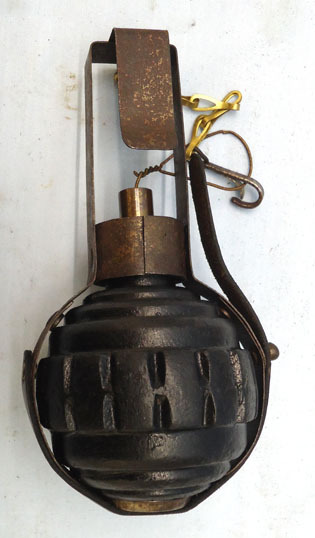 INERT DEACTIVATED. WW1 German Kugel Hand Grenade Model of 1915 Na And Original D INERT DEACTIVATED. WW1 German Kugel Hand Grenade Model of 1915 Na And Original D Antique & Militaria