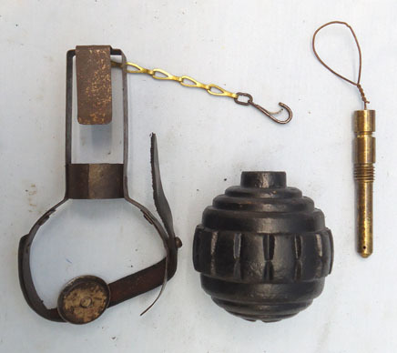  INERT DEACTIVATED. WW1 German Kugel Hand Grenade Model of 1915 Na And Original D INERT DEACTIVATED. WW1 German Kugel Hand Grenade Model of 1915 Na And Original D Antique & Militaria