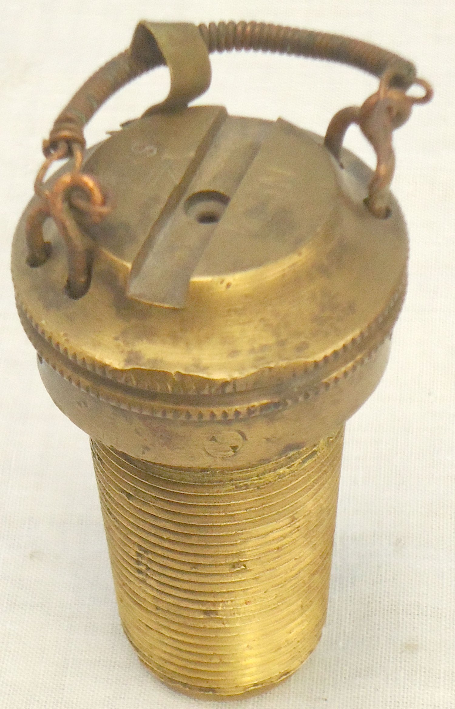 INERT DEACTIVATED. Rare, British, WW1, (1915 Dated), Unfired, British No 44 Mark II Percussion Nose Fuze & Transit Cap For High Explosive & Smoke Rounds. - O 2198 INERT DEACTIVATED. Rare, British, WW1, (1915 Dated), Unfired, British No 44 Mark II Percussion Nose Fuze & Transit Cap For High Explosive & Smoke Rounds. - O 2198  Other Ammunition - {CATEGORY} in 