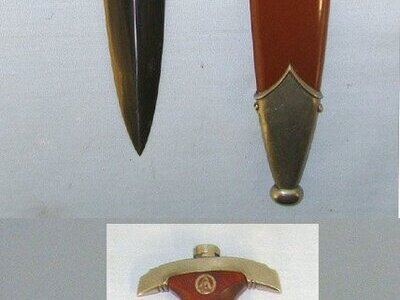 EXTREMELY RARE**FULL ROHM NAME & FRIENDSHIP MOTTO PRESENT**EARLY PRODUCTION**Nazi German 1933 Pattern SA Dagger By EP&S (Ernst Pack & Söhne) Solingen With Motto Etched Blade & Scabbard Inscribed 114/439. Sn 23257 Dagger