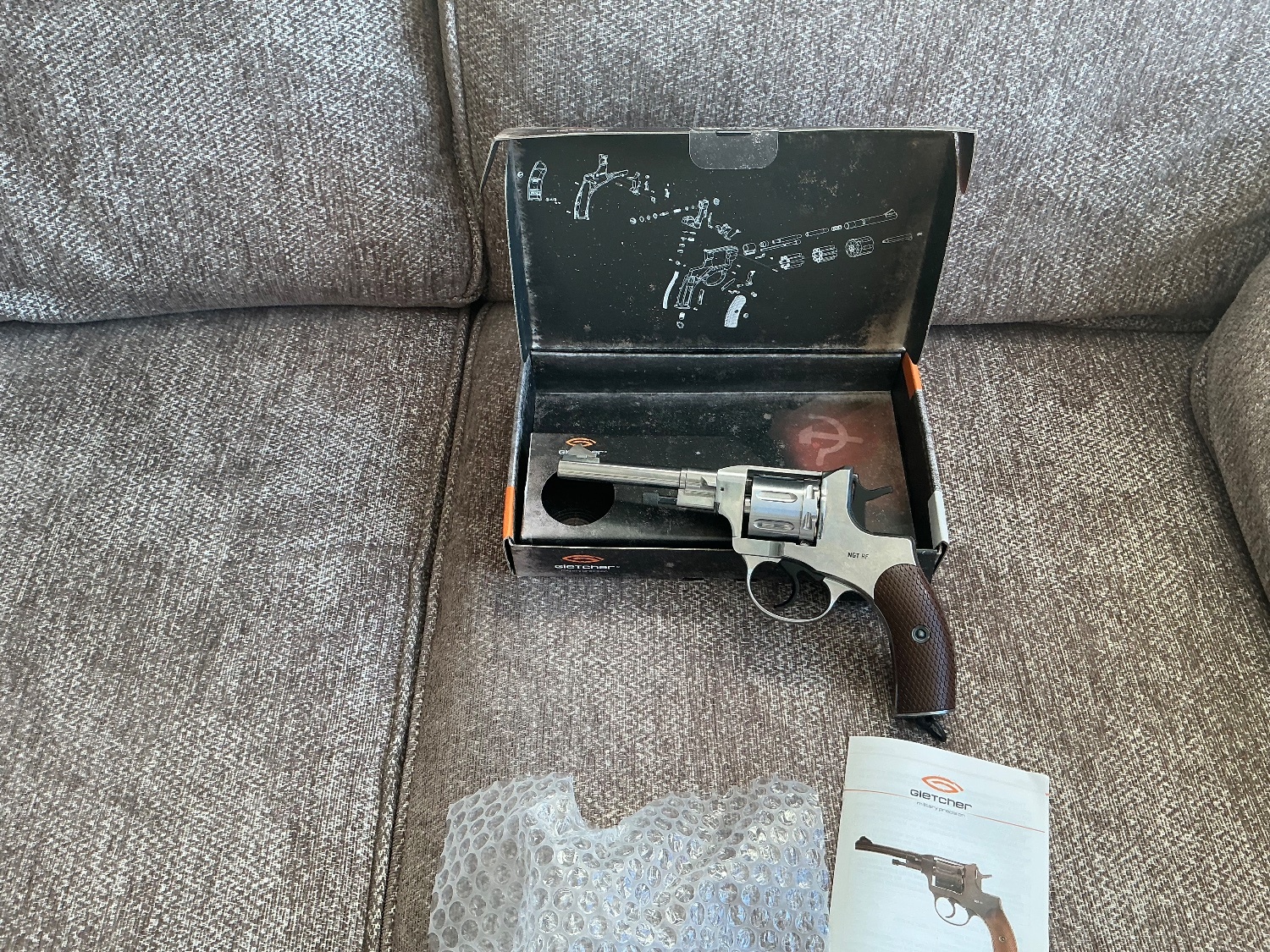 Gletcher co2 pellet .177 NGT RF Silver revolver NGT RF SILVER .177 Revolver