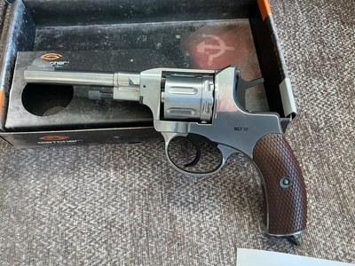 Gletcher co2 pellet .177 NGT RF Silver revolver NGT RF SILVER .177 Revolver
